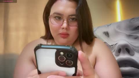 kiacum4u online show from May 1, 11:09 pm
