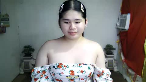 Your SweetGirl Ts online show from September 23, 9:32 pm