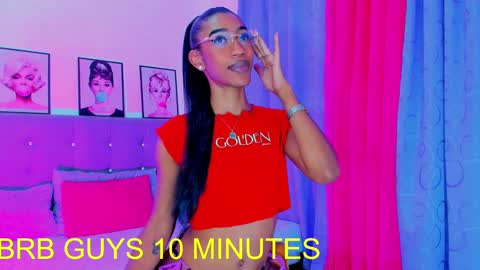 Your Queen KIM online show from December 19, 6:01 pm