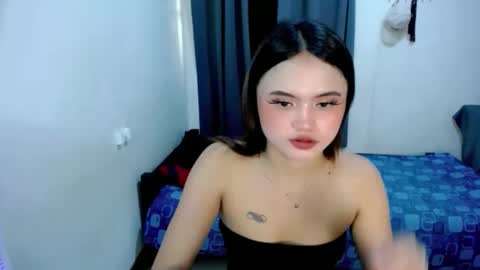 kim ejara online show from May 3, 2:38 am