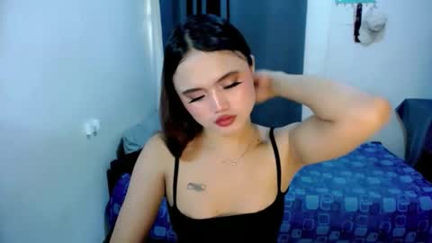 kim ejara online show from May 4, 2:38 am