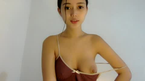KIRA online show from July 6, 9:06 pm