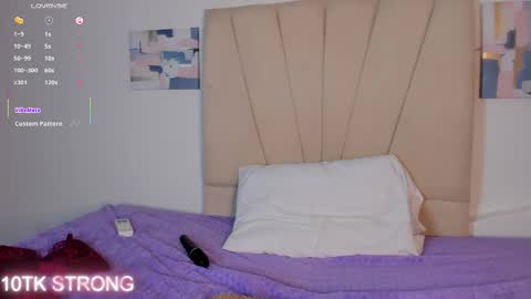kristel_lee_ online show from May 28, 1:47 am