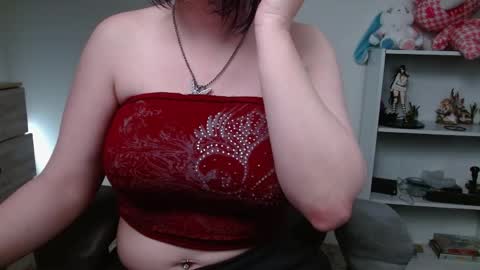 Krystal Syx online show from April 24, 10:13 pm