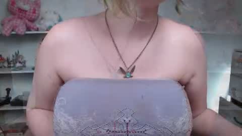 Krystal Syx online show from July 28, 4:39 pm