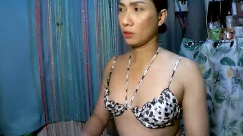 kyutshyne online show from March 12, 3:18 pm