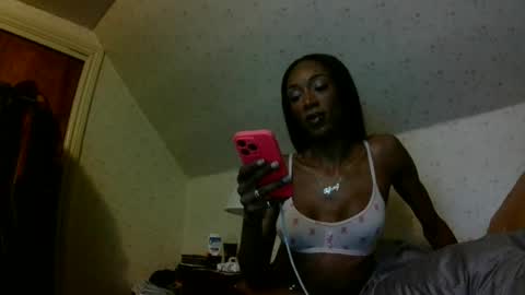 Bella online show from August 2, 3:07 am