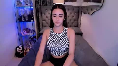 lady_moriseth online show from October 26, 10:55 am