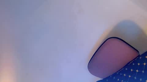 Ella online show from November 3, 1:10 pm