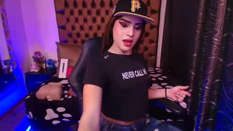 Camila online show from April 30, 9:08 pm