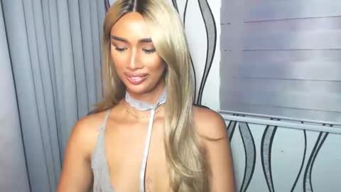 Lana online show from February 17, 1:04 am