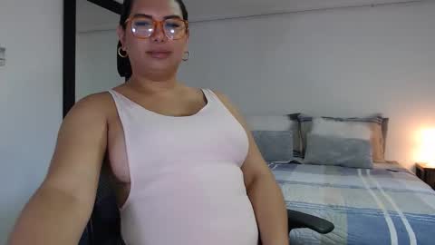 FLOR SALVAJE online show from December 5, 4:35 pm