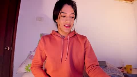 latinsecretfantasy online show from March 24, 8:03 pm