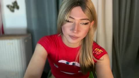 Miss Candy online show from August 9, 8:35 pm