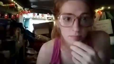 LesleyGumGrass- The Boring Trans girl online show from June 18, 4:22 pm
