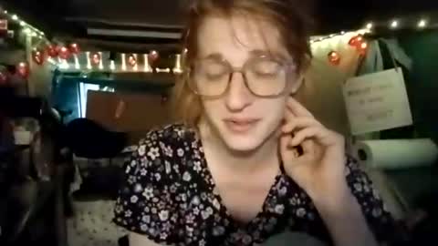 LesleyGumGrass- The Boring Trans girl online show from June 20, 1:58 pm