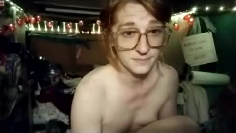 LesleyGumGrass- The Boring Trans girl online show from June 22, 3:25 am