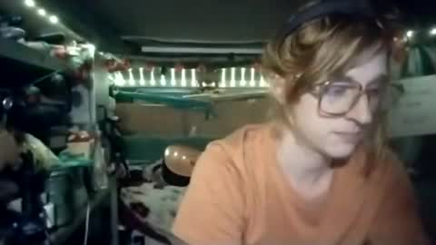 LesleyGumGrass- The Boring Trans girl online show from July 25, 5:05 am