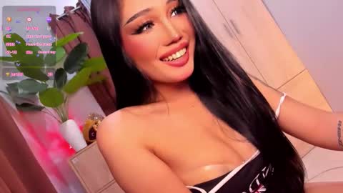 Miss Lily online show from May 2, 1:21 am