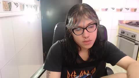 lilith  online show from April 28, 1:15 pm