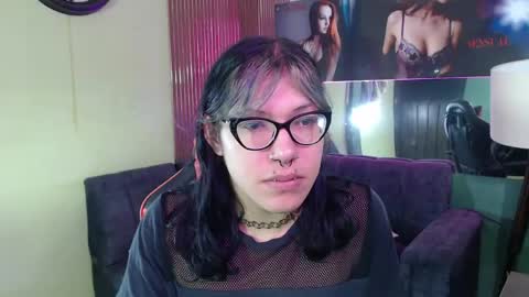 lilith  online show from May 4, 11:26 am