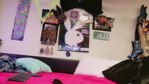 jasmine spunn online show from November 14, 12:29 am