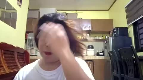 lilysette online show from August 9, 10:09 am