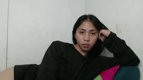 Snapshot of linaslayer chatting on December 2, 4:48 pm Lexi online show from December 2, 4:48 pm