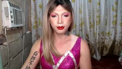 lipshero online show from September 14, 6:45 pm