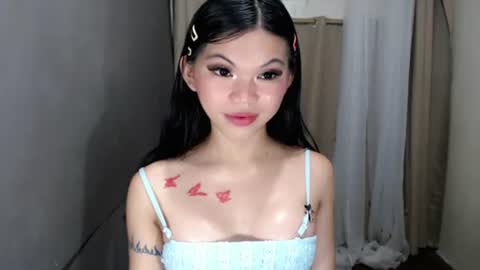 littlelace_ online show from June 21, 12:25 am