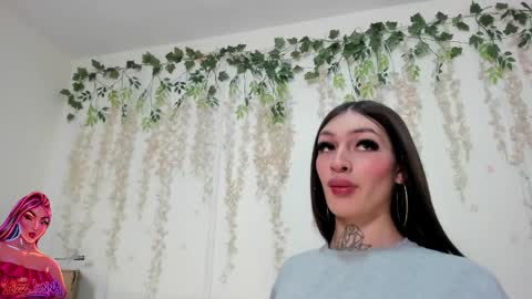 Liz Luna online show from April 29, 10:38 pm