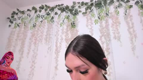Liz Luna online show from May 2, 11:10 pm