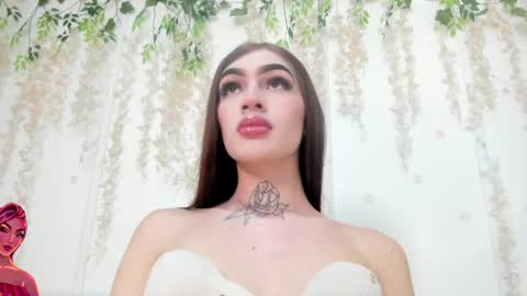 Liz Luna online show from June 8, 9:03 pm