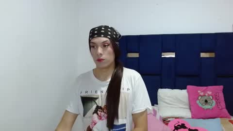 lolabloomx online show from June 11, 2:44 am