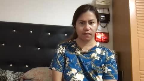 Snapshot of longasiansausage chatting on October 21, 2:18 pm TOPwithEXTRABiG online show from October 21, 2:18 pm