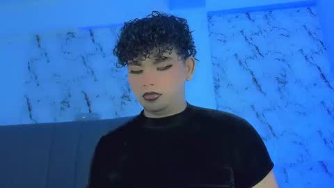 lorems_ online show from June 25, 8:07 am