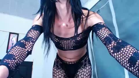 lorenferriso_1 online show from March 20, 12:39 pm