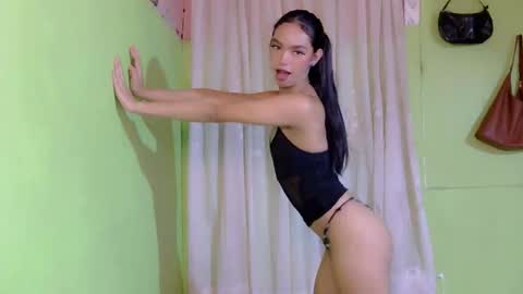 lovely_nephi_intown online show from March 3, 2:24 pm
