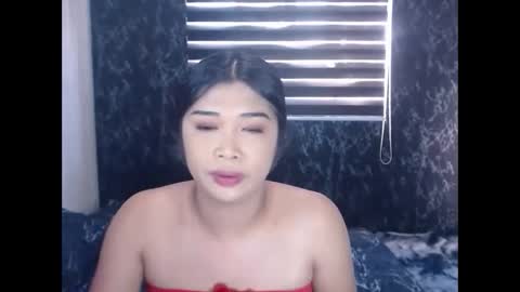 loverph15 online show from May 6, 7:15 am