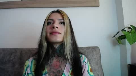 luciiana online show from May 2, 4:12 pm