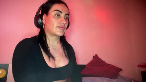 Luisa Monsters online show from February 10, 12:06 am