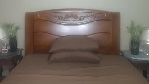 lulu_wild online show from November 6, 9:42 am