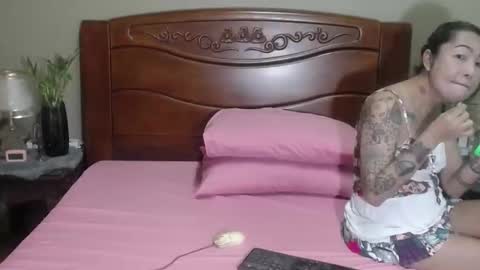 lulu_wild online show from March 2, 10:22 am