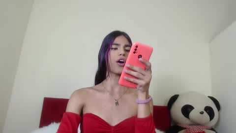 LULU online show from January 7, 2:05 pm