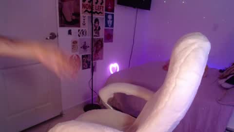 Luna online show from June 4, 11:19 pm