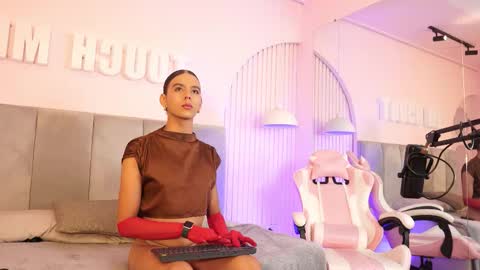 Luxa  online show from March 17, 12:51 pm