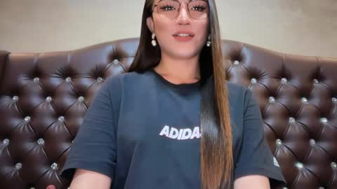 Alison Kloss online show from May 4, 11:43 pm