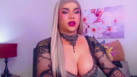 MADISONWILL online show from October 26, 12:34 pm