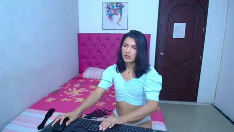 madisson_jones18 online show from August 4, 7:09 pm