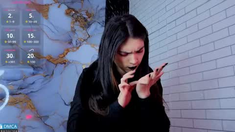 maevekuro online show from May 4, 3:11 am
